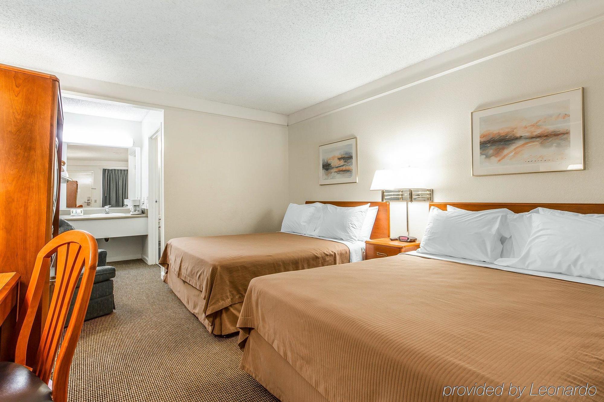 Quality Inn Stockton Exterior photo