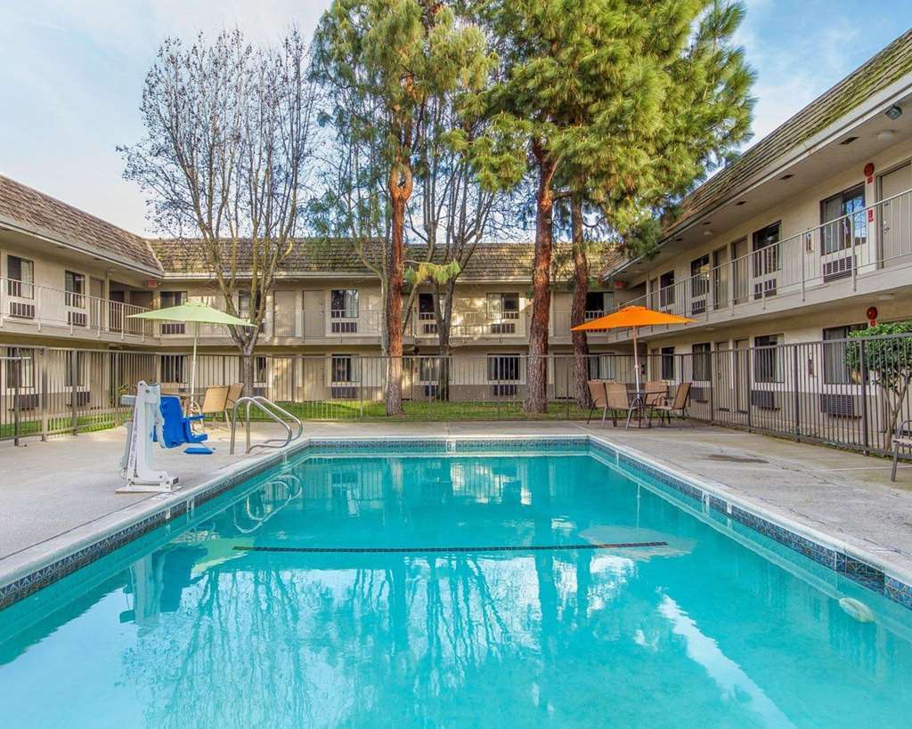 Quality Inn Stockton Facilities photo